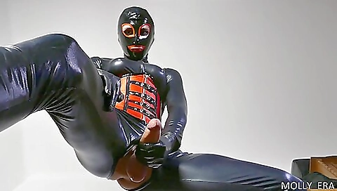 Latex masturbation with brunette amateur milf 19yo amateur