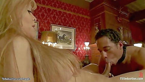 Latina chicks are fucking a big dude in a threesome