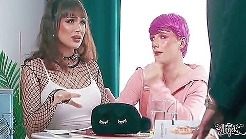 Sexy brunette 18+ with a pretty face sucking and fucking