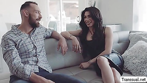 Anally hot brunette with a sexy body and a great body is giving