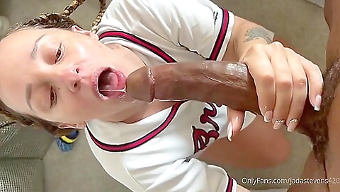 Hottest ebony is getting fucked in a face fucking movie