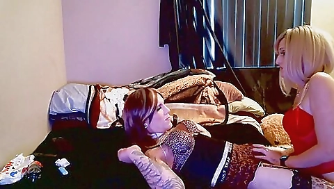 Busty brunette slut gets her ass nailed in homemade scene